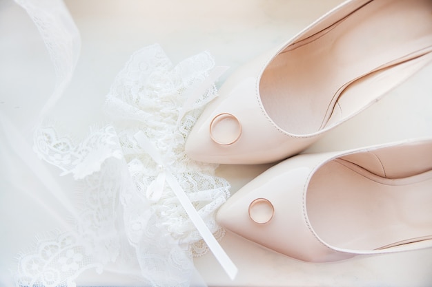 beautiful bride shoes