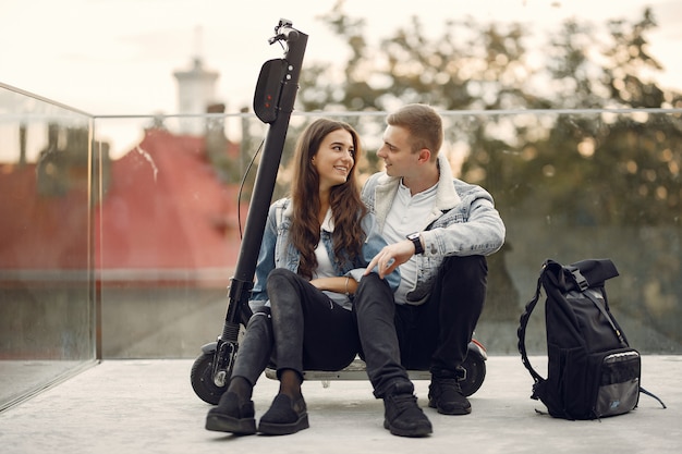 Beautiful couple spend time in the street Free Photo