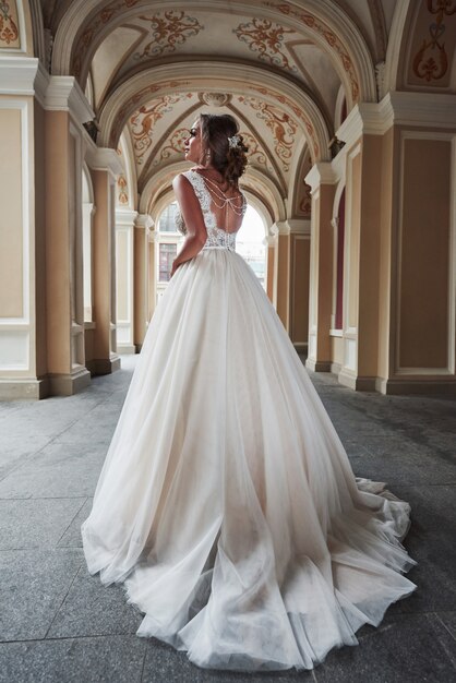 beautiful elegant wedding dresses