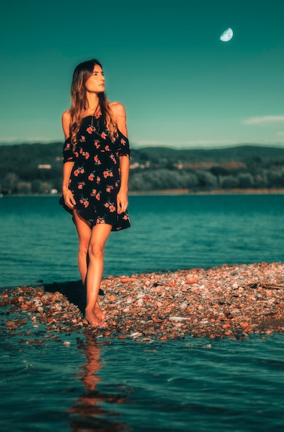 Premium Photo | Beautiful girl at the sea