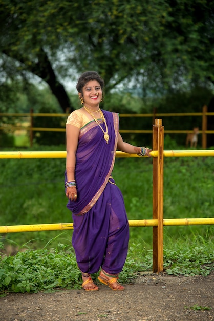 Featured image of post Outdoor Photography Poses For Female Indian : Collection by prits dhanjal • last updated 1 day ago.