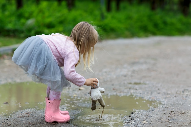 teddy bear with tutu skirt