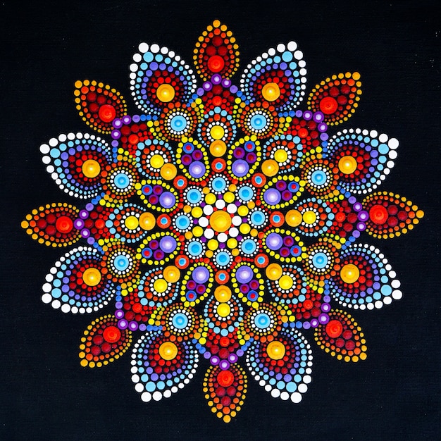 Beautiful mandala hand painted | Premium Photo