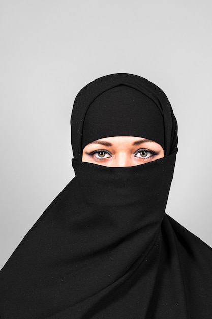Premium Photo Beautiful Middle Eastern Woman In Niqab Traditional Veil 