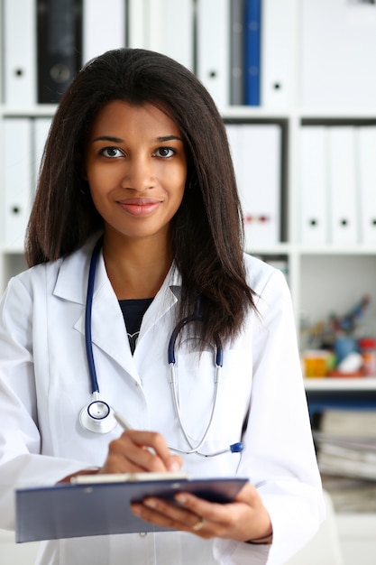 Premium Photo Beautiful Smiling Female Doctor Hold 