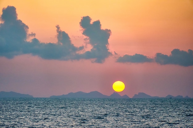 Premium Photo Beautiful Sunset On Phuket Thailand