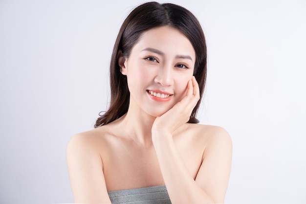 Premium Photo | Beautiful xing woman with fresh skin smiling