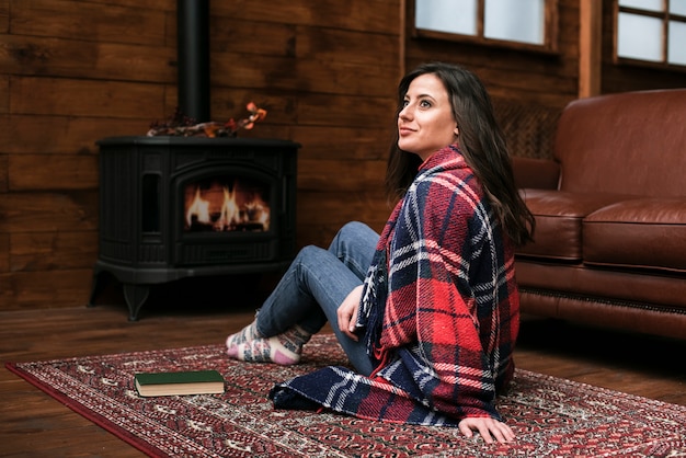 Beautiful young woman looking away Free Photo