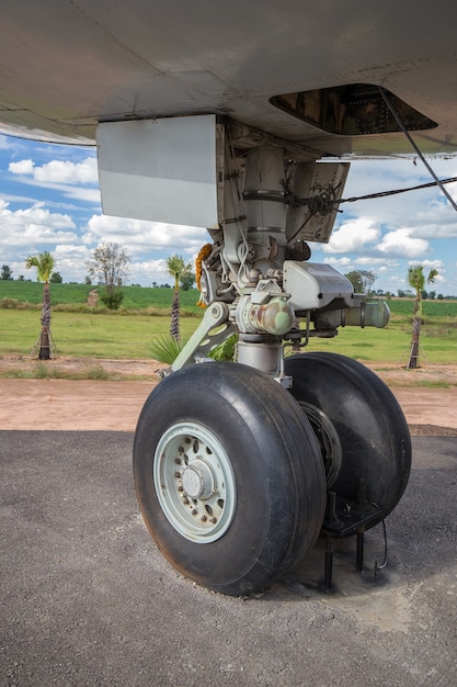 model airplane wheels