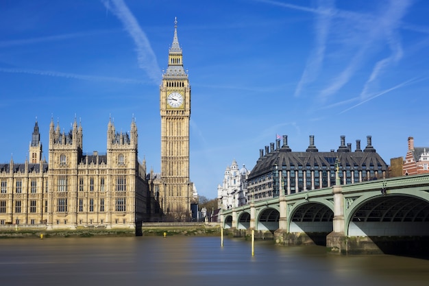 ビッグベンと国会議事堂 ロンドン 英国 無料の写真