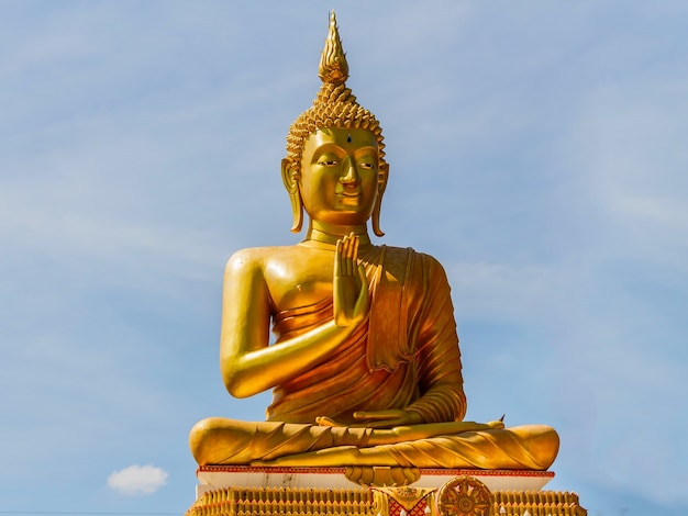 Premium Photo Big Golden Buddha Statue In Thailand Temple