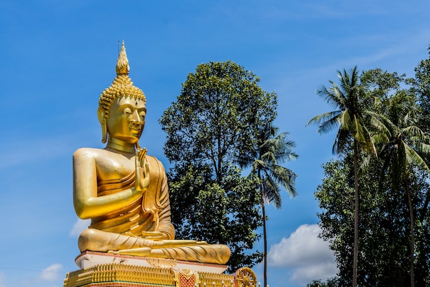 Premium Photo Big Golden Buddha Statue In Thailand Temple