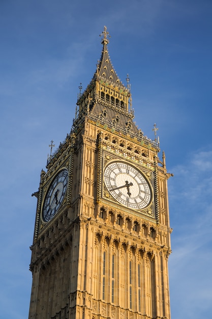 Premium Photo Bigben And House Of Parliament In London England Uk