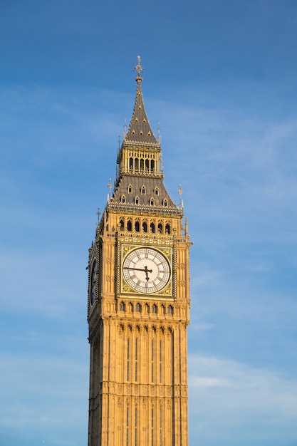 Premium Photo Bigben And House Of Parliament In London England Uk