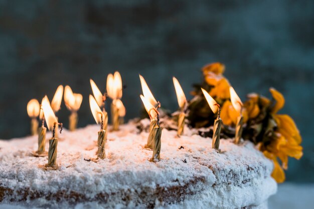 Free Photo | Birthday cake decorated with flowers