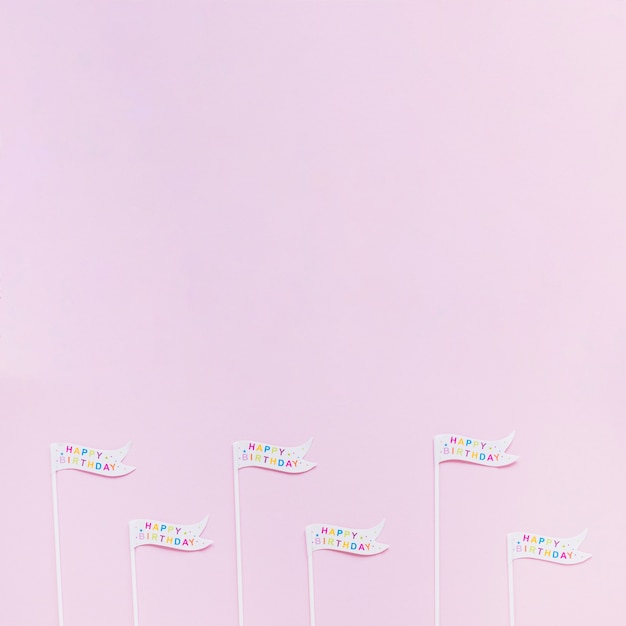 Free Photo Birthday Flags On Pink Background