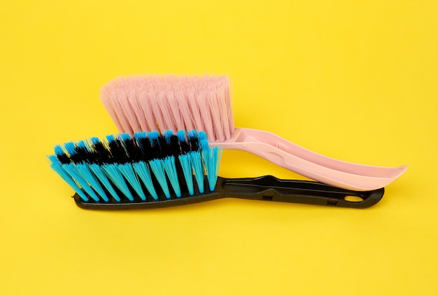 types of brushes for cleaning