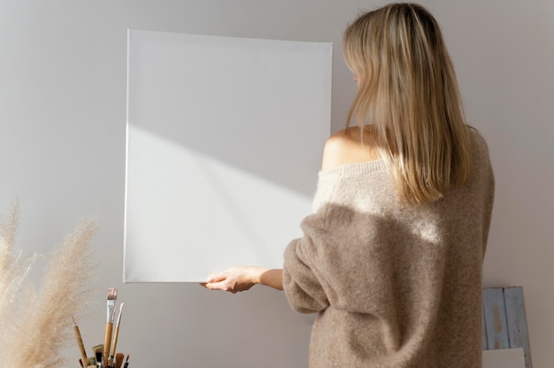 white canvas for women