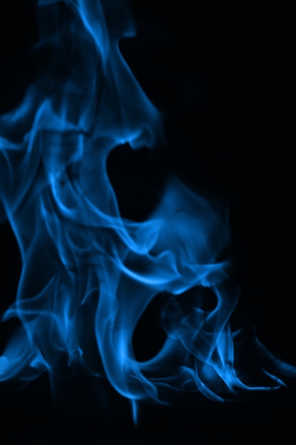 抽象的なバックグルンドとしての青い炎 プレミアム写真