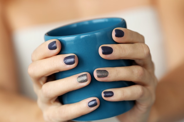 Blue mug Photo | Free Download