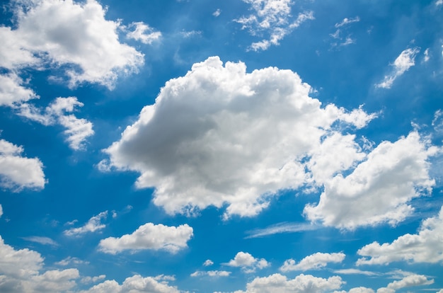 Premium Photo | Blue sky with cloud background