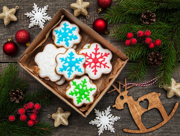 Premium Photo | Box with christmas cookies