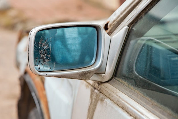 how to fix a broken car mirror