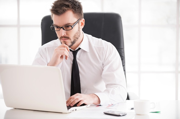 Premium Photo | Businessman at work. handsome young beard man in shirt ...