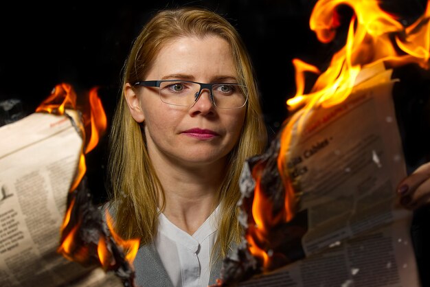 Premium Photo | Businesswoman reading hot news or reading stock market