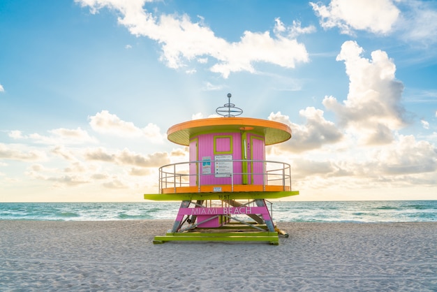 Premium Photo | Cabin at sunrise on the miami beach, florida, usa