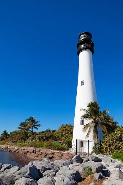 Premium Photo | Cape florida lighthouse and lantern in bill baggs state ...