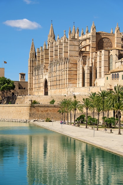 Premium Photo The Cathedral Of Santa Maria Of Palma De Mallorca Spain