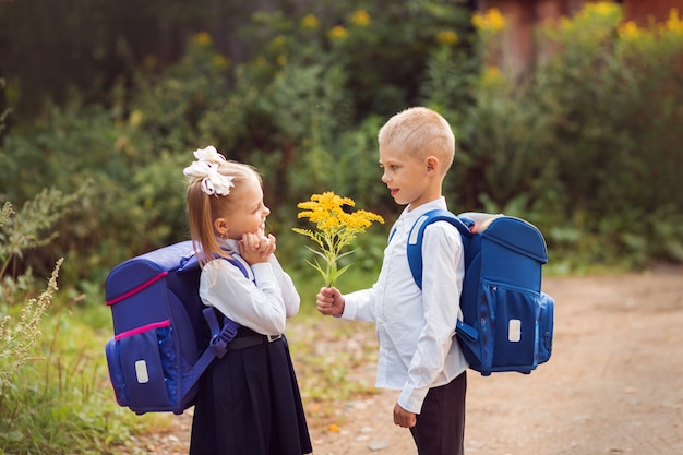 backpacks for 8 year old boy