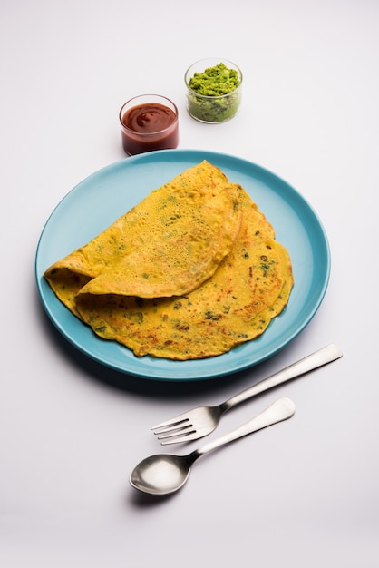 Premium Photo | Chilla or besan cheela is a simple pancake made with ...