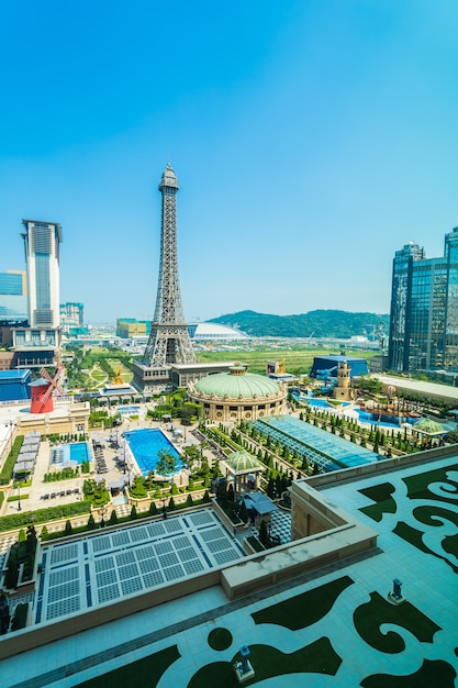 中国 マカオ 年9月10日 美しいパリのホテルとエッフェル塔のランドマーク プレミアム写真