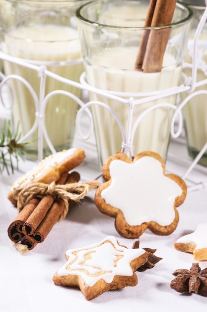 Premium Photo | Christmas cookies and cocktail