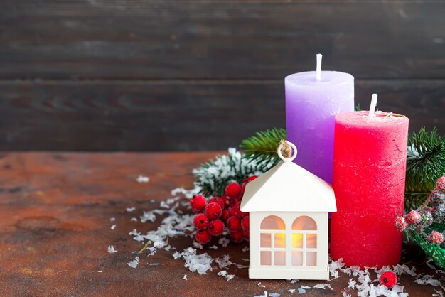 Christmas Lights Little House Shape Lanterns With Candles And Fir Tree On Stone Premium Photo