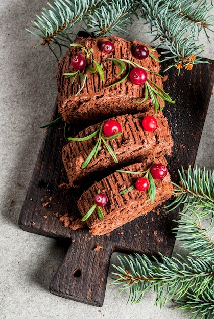 Premium Photo | Christmas yule log cake