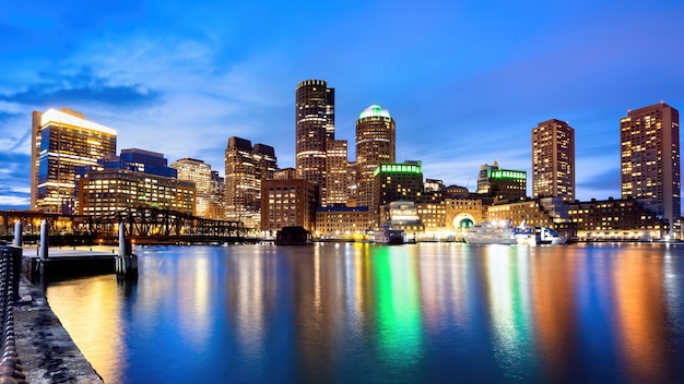 Free Photo | Cityscape of boston downtown at night