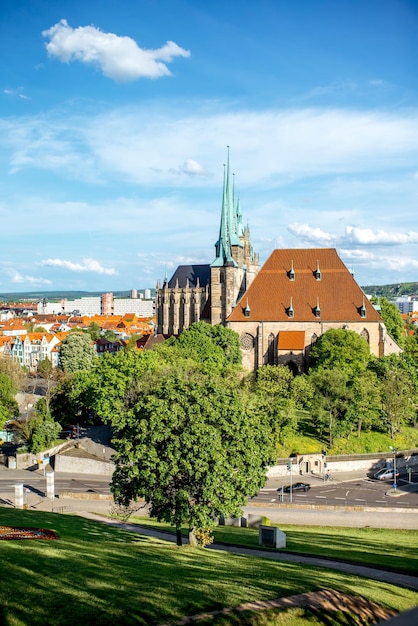 Premium Photo | Cityscape view on erfurt city with st. mary domberg ...