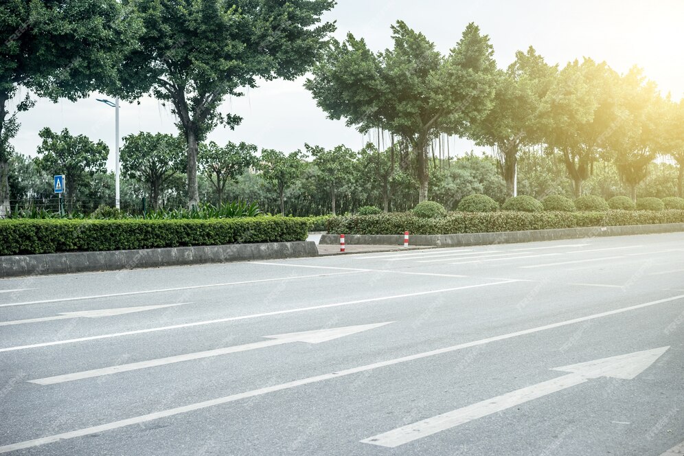 Free Photo | Close-up of asphalt road in the morning