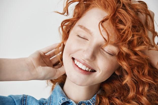 Free Photo Close Up Of Beautiful Redhead Young Girl Smiling With