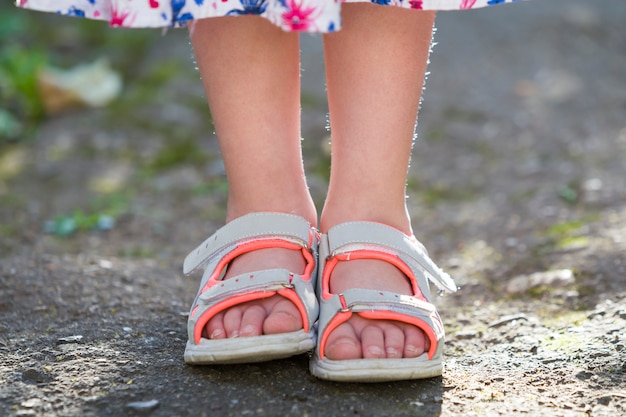 girl feet sandals