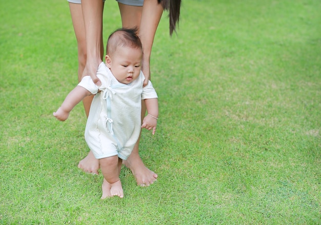 infant learning to walk
