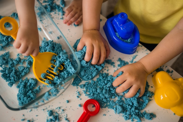 kinetic sand sandbox set