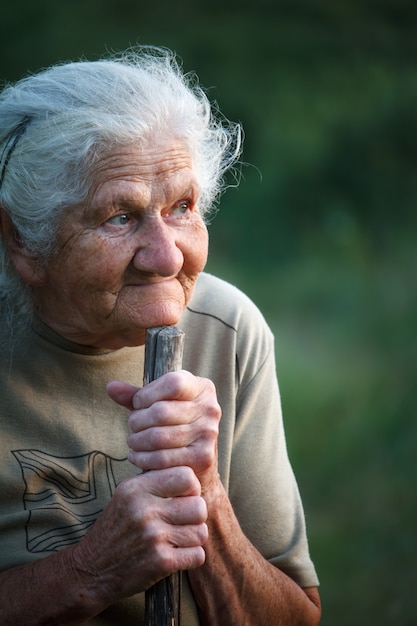 vertrouwen-terugwinnen-relatie-old-woman