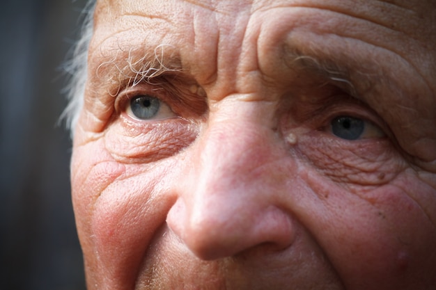 Close Up Portrait Of A Very Old Man Premium Photo