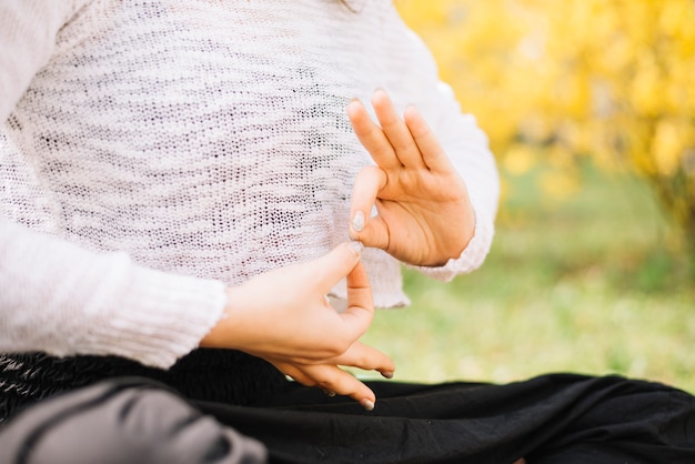 Free Photo Close Up Of Woman Hand With Gyan Mudra Gesture During Yoga