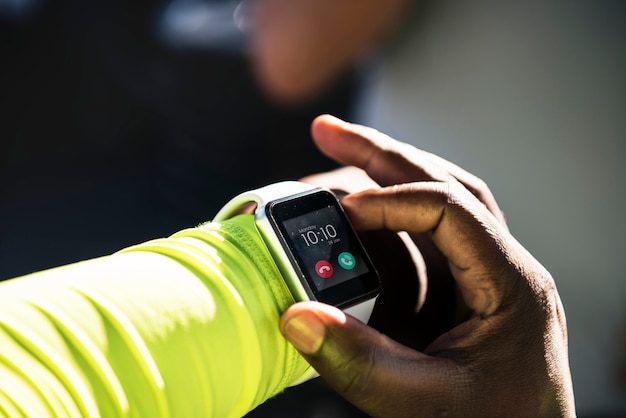 smartwatch for big wrist