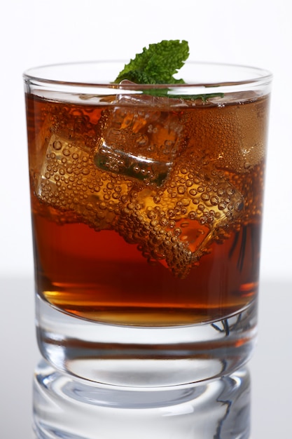 Premium Photo | Cocktail whiskey cola with ice